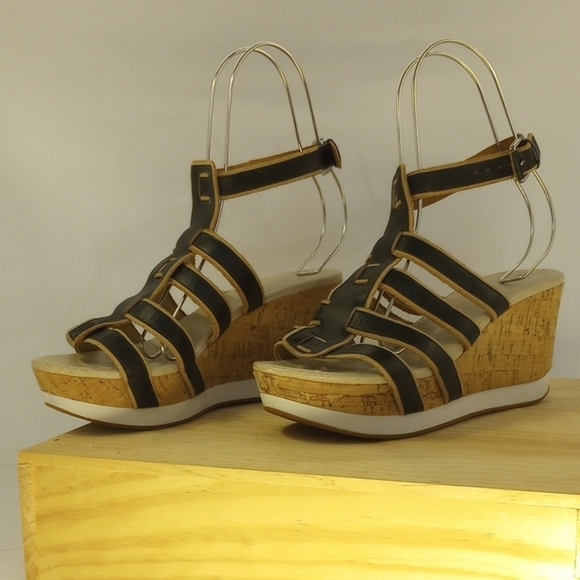 RARE Adiprene by Adidas/Rockport Black Strappy Wedge Gladiator Sandals - Picture 1 of 8